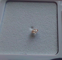 Load image into Gallery viewer, 0.08ct AUSTRALIAN PINK DIAMOND Round Shape