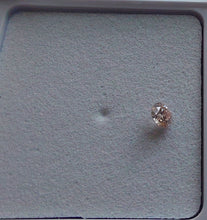 Load image into Gallery viewer, 0.08ct AUSTRALIAN PINK DIAMOND Round Shape