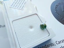 Load image into Gallery viewer, 0.44ct FANCY VIVID GREEN DIAMOND
