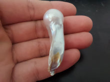 Load image into Gallery viewer, Comet Pearl