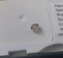 Load image into Gallery viewer, 0.19ct Fancy Light Pink Diamond
