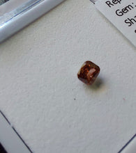 Load image into Gallery viewer, 0.11ct Fancy Vivid Pinkish Red