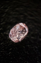 Load image into Gallery viewer, 0.15ct AUSTRALIAN Fancy Light Pink DIAMOND Oval