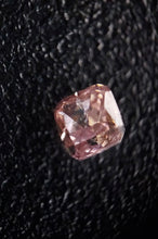 Load image into Gallery viewer, 0.18ct Fancy Purplish Pink Diamond