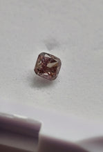 Load image into Gallery viewer, 0.18ct Fancy Purplish Pink Diamond