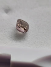Load image into Gallery viewer, 0.18ct Fancy Purplish Pink Diamond
