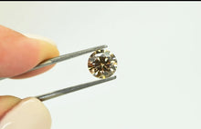 Load image into Gallery viewer, Elegant 0.8ct Champagne Natural Diamond - Limanty