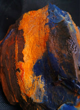 Load image into Gallery viewer, 2.9kg Gigantic Opened Yowah Nut