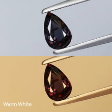 Load image into Gallery viewer, Color Changing Sapphire 1.02ct