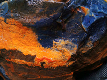 Load image into Gallery viewer, 2.9kg Gigantic Opened Yowah Nut