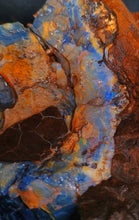 Load image into Gallery viewer, 2.9kg Gigantic Opened Yowah Nut