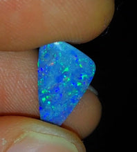 Load image into Gallery viewer, 2.3ct Black Opal Doublet