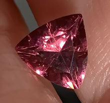 Load image into Gallery viewer, Red Garnet - Limanty