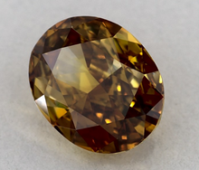 Load image into Gallery viewer, 1.97ct Massive Natural Fancy Orangy Diamond AIG Certified - Limanty