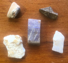 Load image into Gallery viewer, Beginner 5 Rough OPAL lot - Learn how to cut opals - Limanty