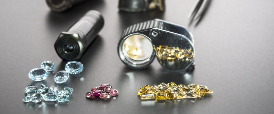 Important Tools for Gemstones Testing