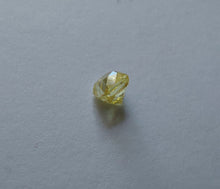 Load image into Gallery viewer, Fancy Light Yellow Diamond - Limanty
