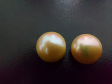 Load image into Gallery viewer, Pair of Natural Golden Pearls - Limanty
