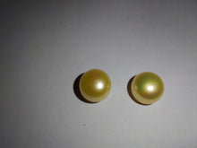 Load image into Gallery viewer, Pair of Natural Golden Pearls - Limanty
