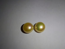 Load image into Gallery viewer, Pair of Natural Golden Pearls - Limanty
