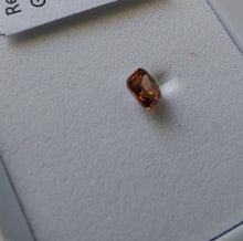 Load image into Gallery viewer, 0.11ct Fancy Vivid Pinkish Red
