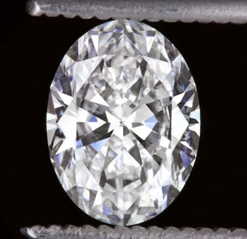 Colorless Oval Diamond - Limanty