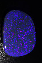 Load image into Gallery viewer, 27.98ct Huge Pure Solid Black Opal Hunter Lightning Purple Spark Galaxy Pattern
