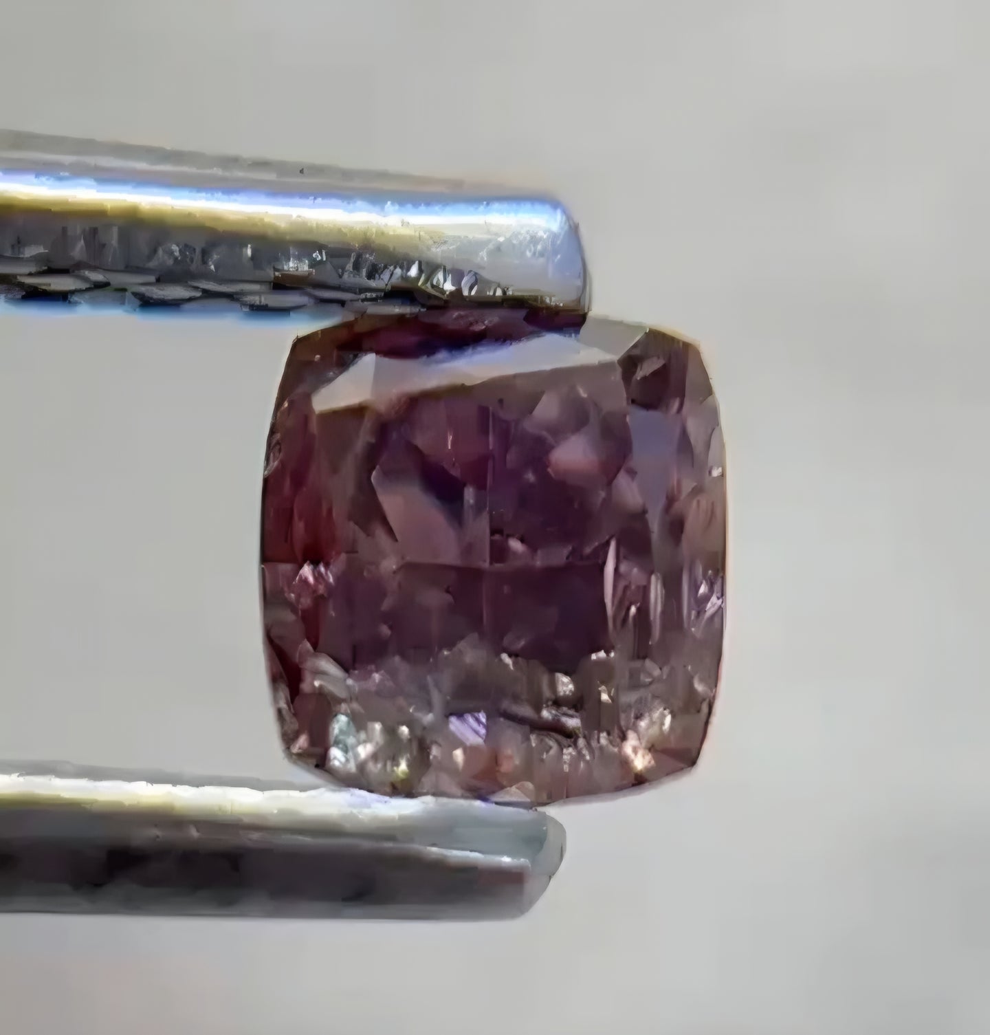 0.24ct Fancy Intense Purplish Pink Diamond