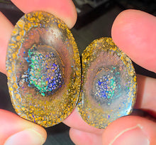 Load image into Gallery viewer, Yowah Nut Pair 147.51
