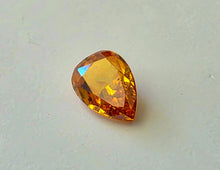 Load image into Gallery viewer, 0.22ct Fancy Vivid Yellowish Orange Diamond - Limanty
