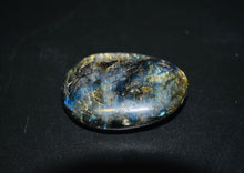 Load image into Gallery viewer, Labradorite quartz - Limanty
