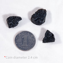 Load image into Gallery viewer, Black Meteorite Tektite - Limanty
